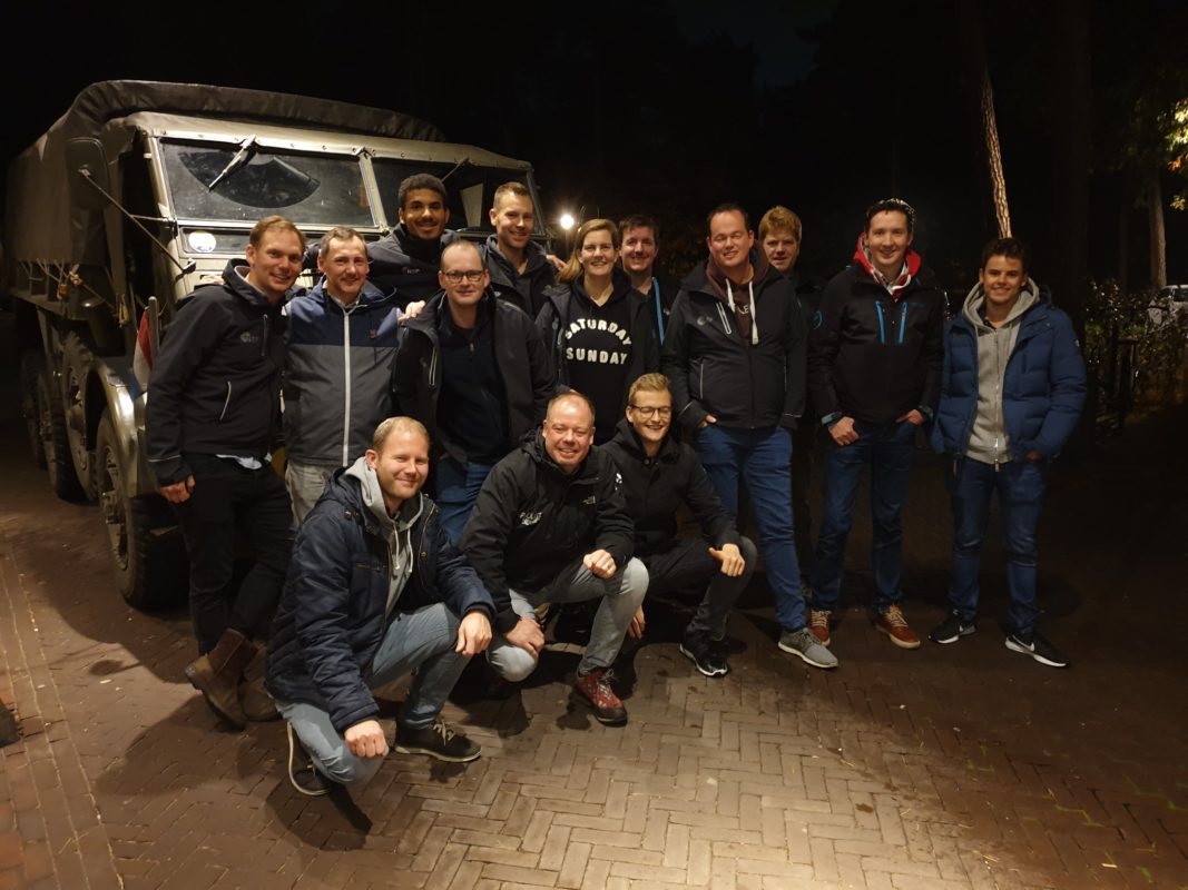 avond dropping legertruck